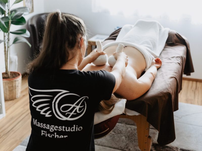 Massage business herzfoto